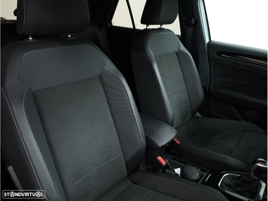 VW T-Roc 1.5 TSI R-Line DSG - 38
