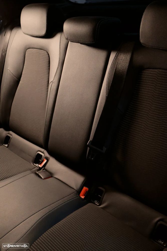 Mercedes-Benz A 250 Limousine e 8G-DCT Progressive - 15