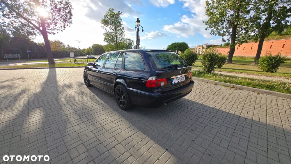 BMW Seria 5 - 26