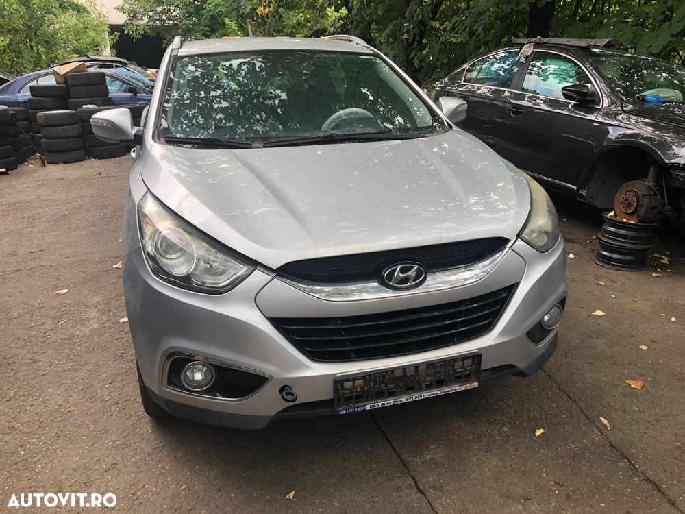 Dezmembrez Hyundai IX35 2012 2.0 CRDI 4WD gri argintiu - 6