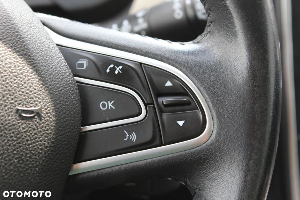 Renault Scenic BLUE dCi 120 LIMITED - 38