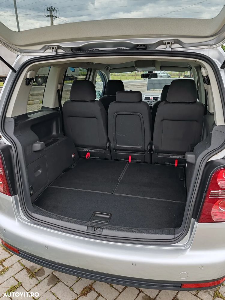 Volkswagen Touran 1.6 United - 12