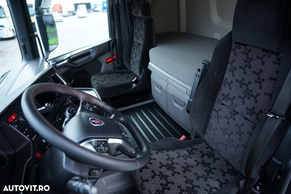 Scania R 520 / V8 / SISTEM HIDRAULIC / RETARDER / I-PARK COOL / FULL AIRMATIC / EURO 6 - 23