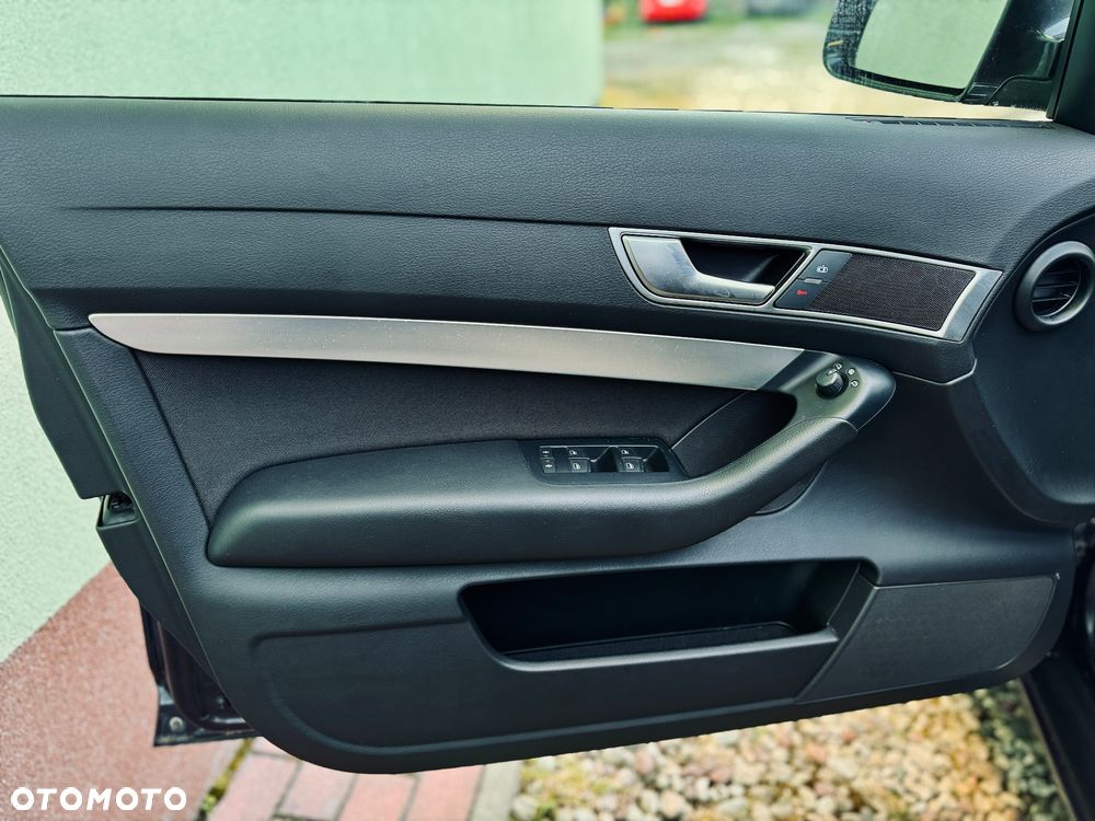 Audi A6 Avant 2.4 Quattro - 15