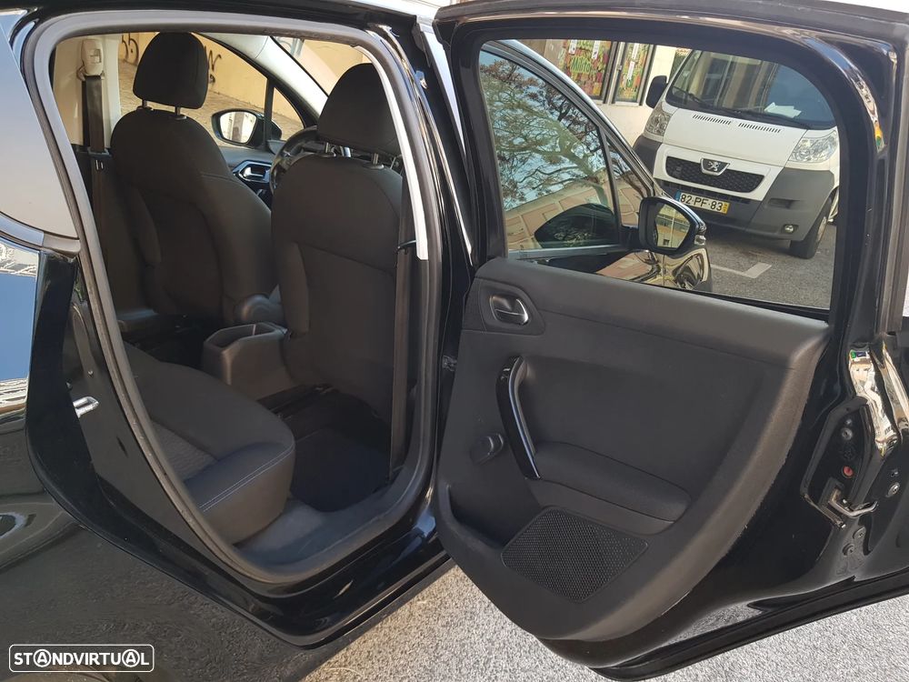Peugeot 208 1.5 BlueHDi Signature - 38
