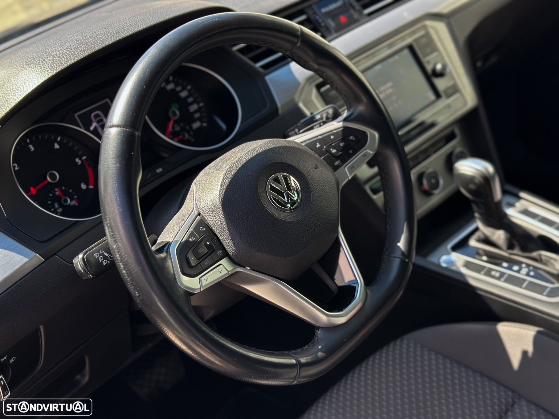 VW Passat 1.6 TDI Confortline DSG - 14