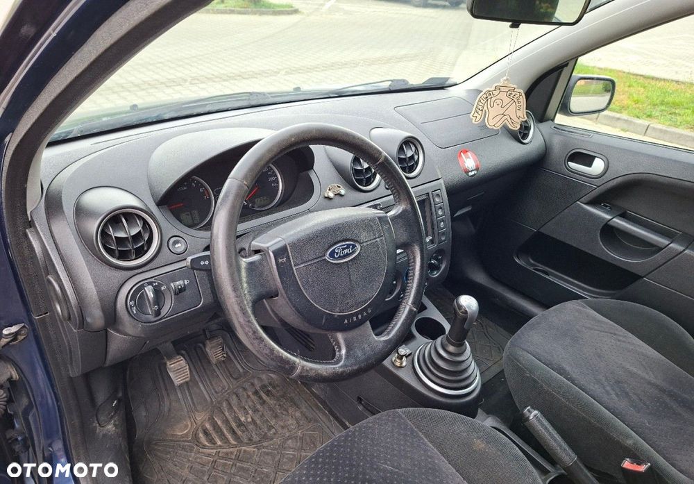 Ford Fiesta - 19