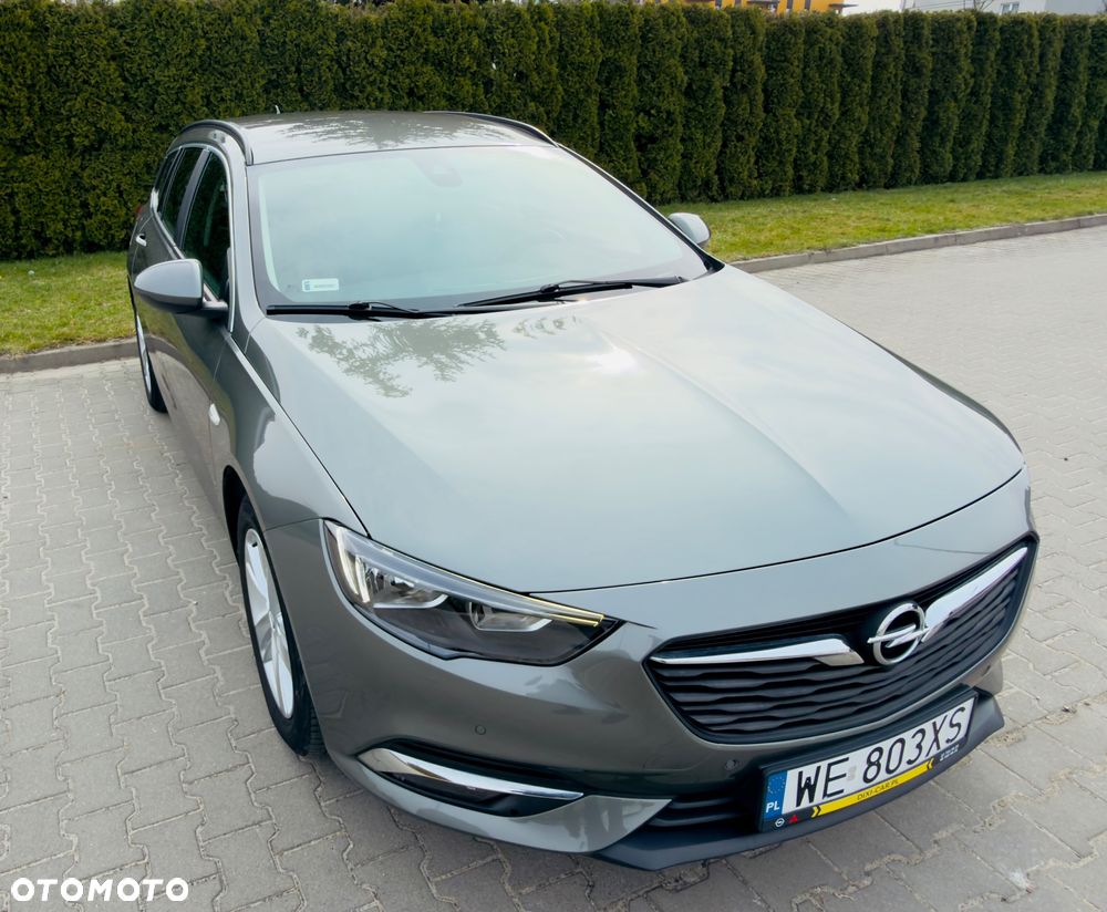 Opel Insignia - 1
