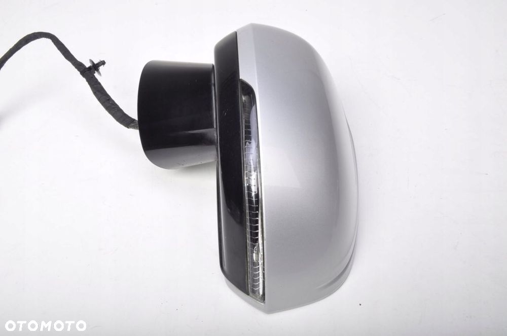 VOLVO S60 V60 18R LUSTERKO LEWE 11 PIN 711-16