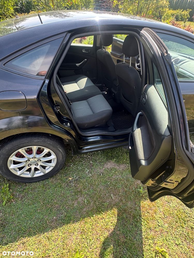 Ford Mondeo - 9