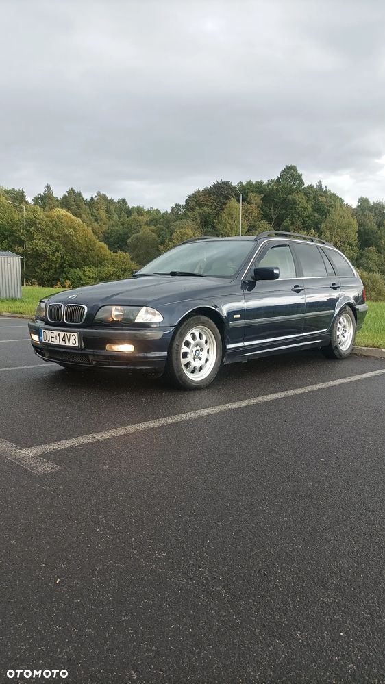 BMW Seria 3 328i - 1