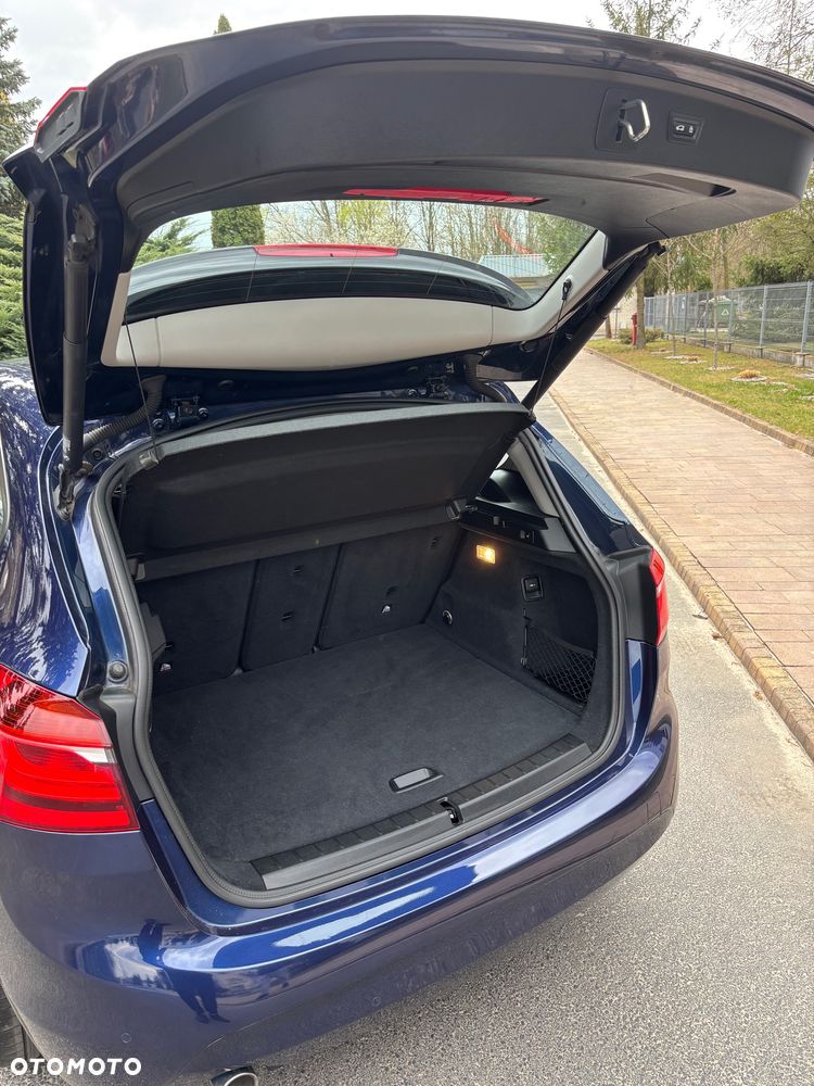 BMW Seria 2 218d Sport-Aut Advantage - 11