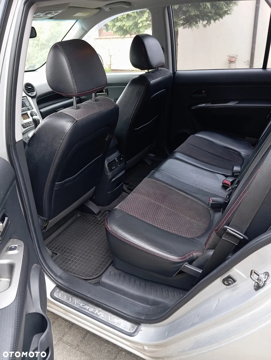 Kia Carens 2.0 EX - 7