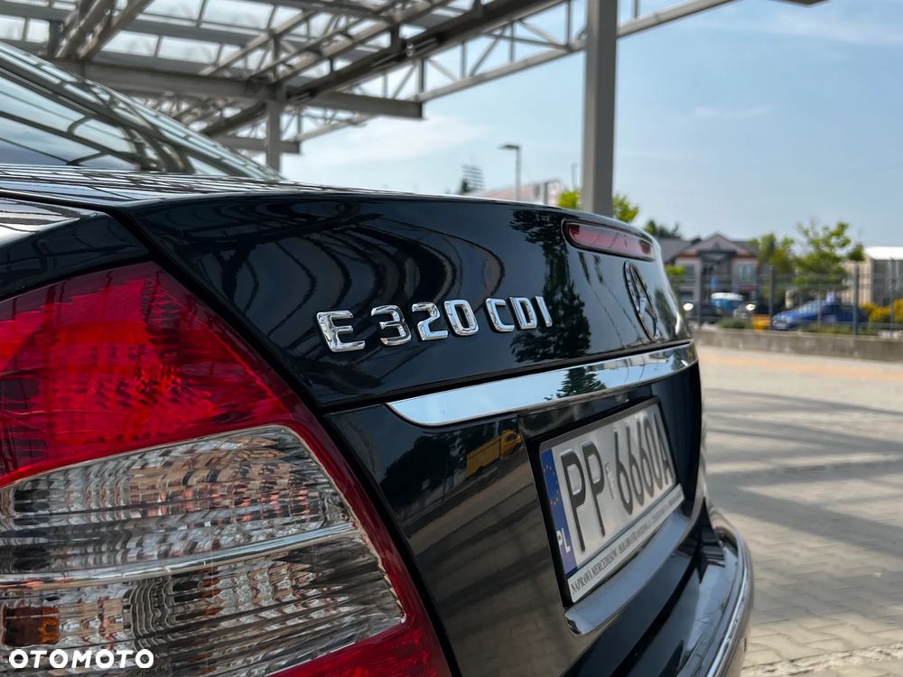 Mercedes-Benz Klasa E 320 CDI Elegance - 12