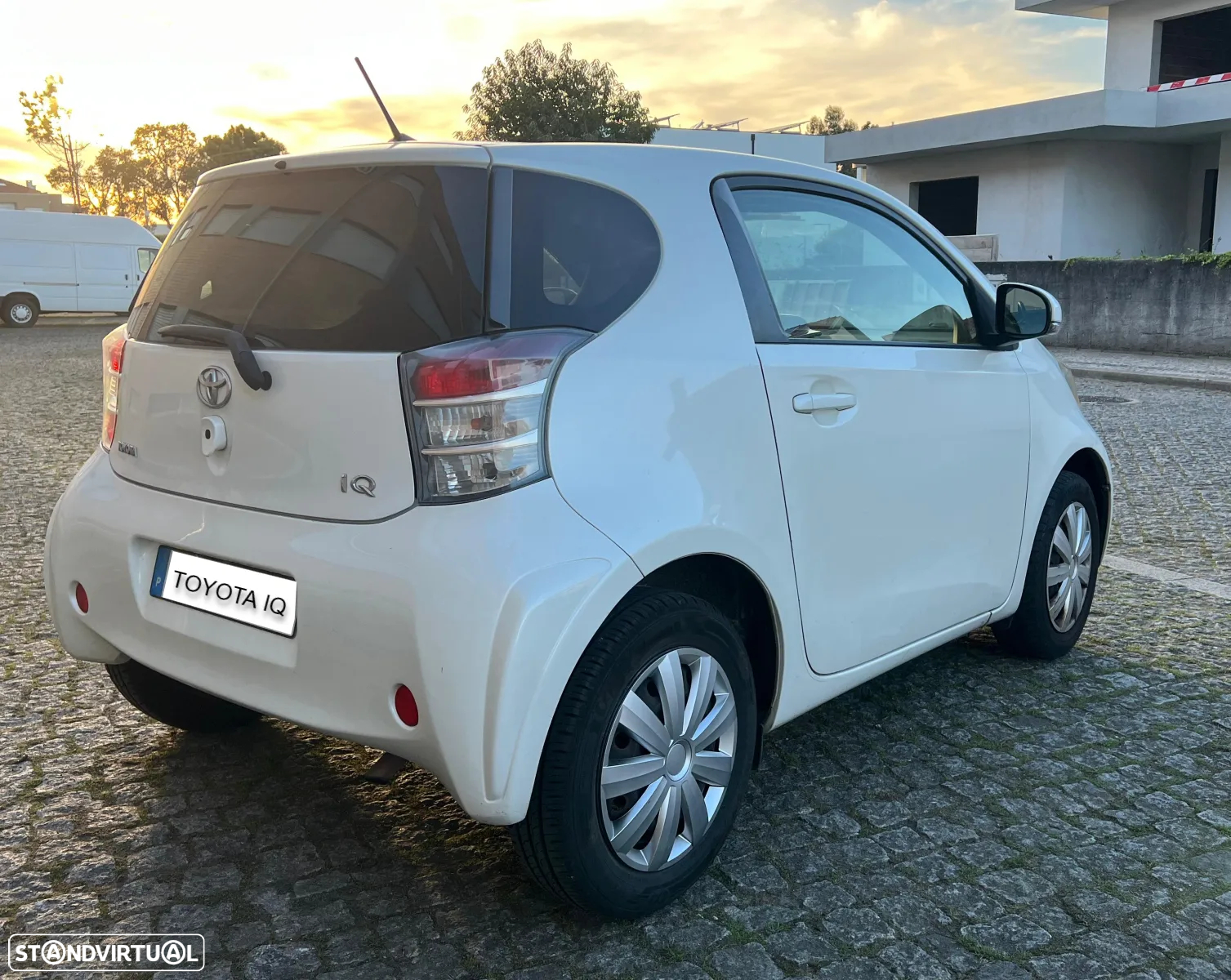 Toyota iQ 1.0 VVT-i - 4