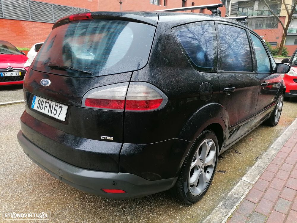 Ford S-Max 2.0 TDCi Titanium 7L - 4
