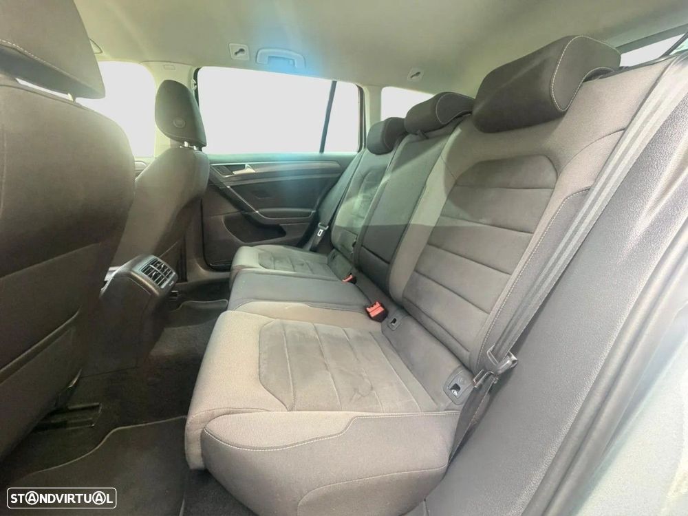VW Golf Variant 1.6 TDi R-Line - 12