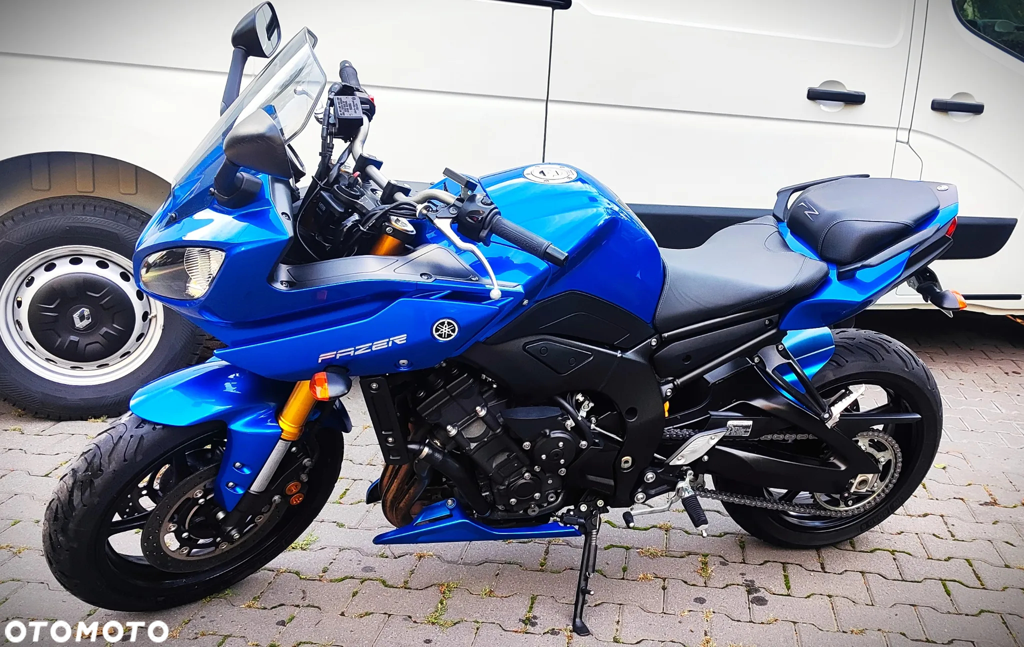 Yamaha FZ8 - 3