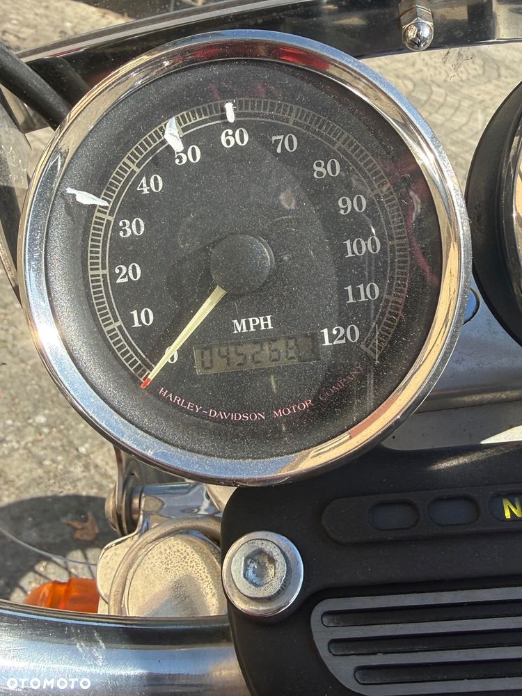 Harley-Davidson Dyna - 3