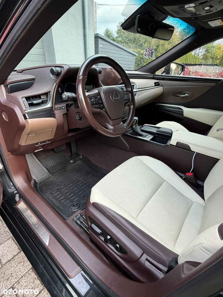 Lexus ES - 13