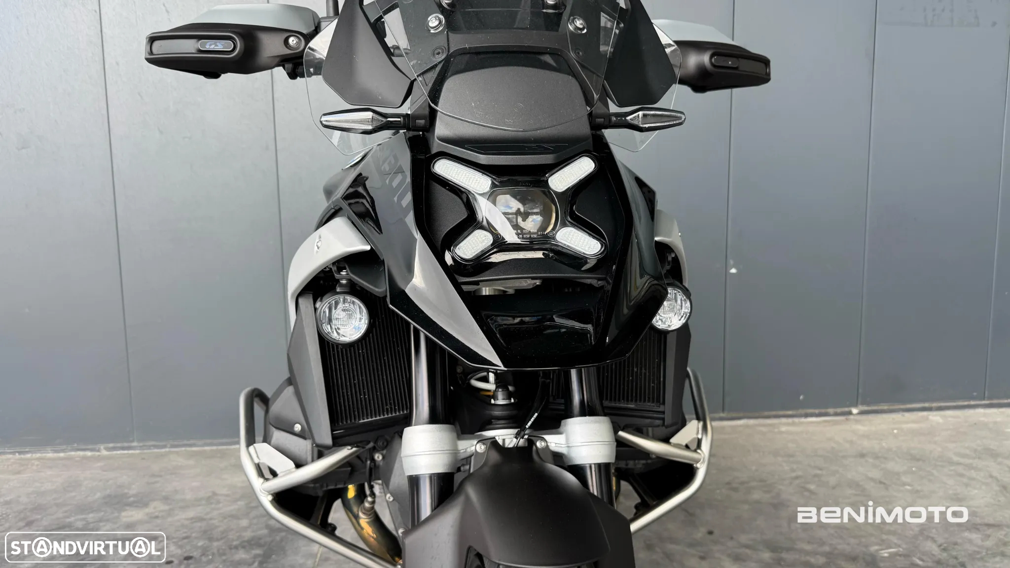 BMW R 1300 GS Triple Black - 9