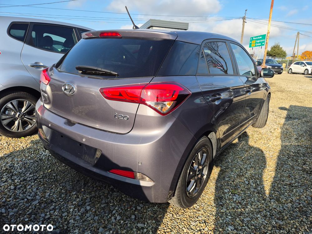 Hyundai i20 blue 1.2 Classic - 3