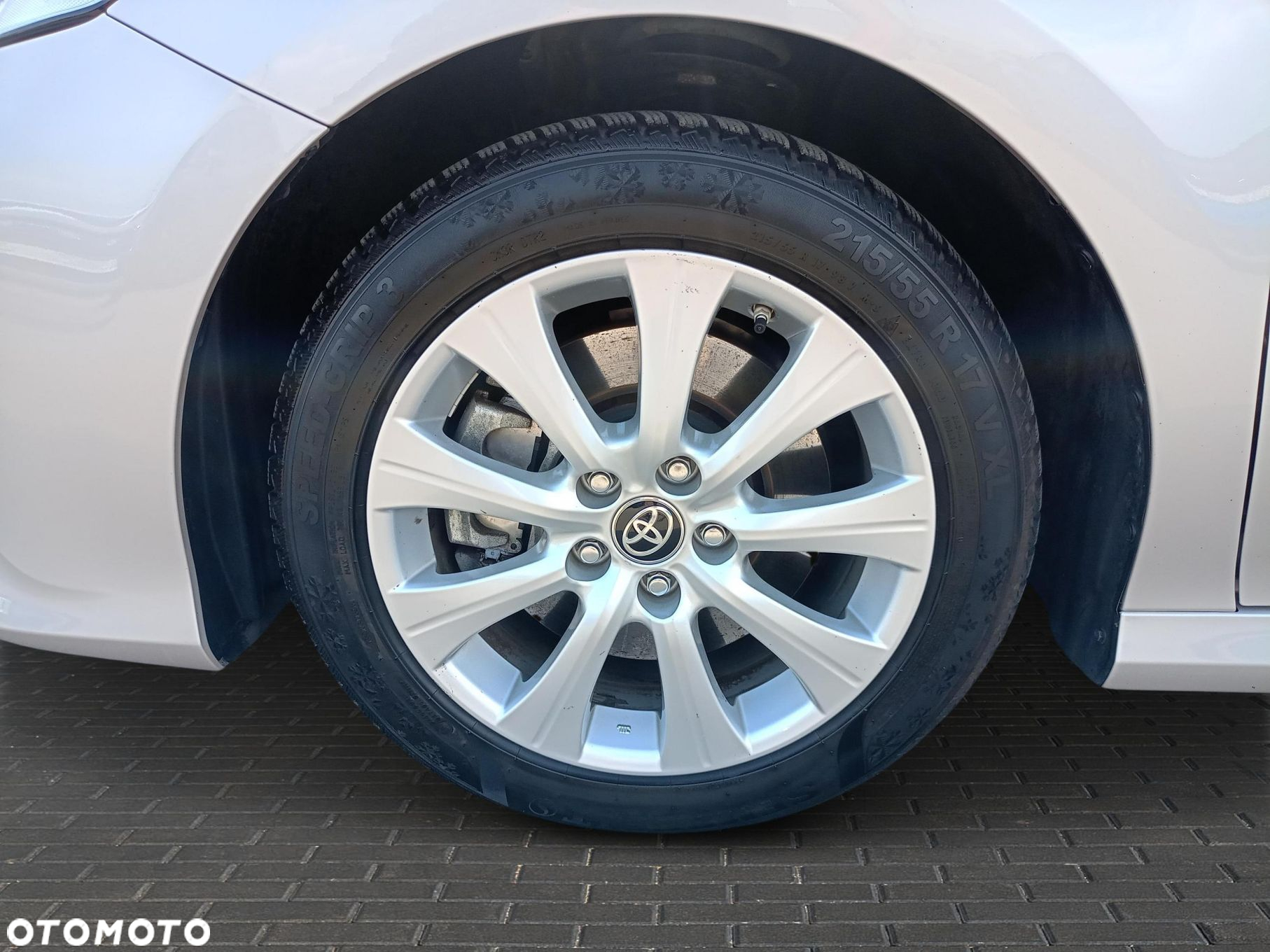 Toyota Camry - 9