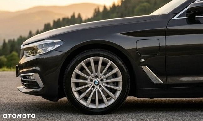BMW Seria 5 530e iPerformance Luxury Line - 3