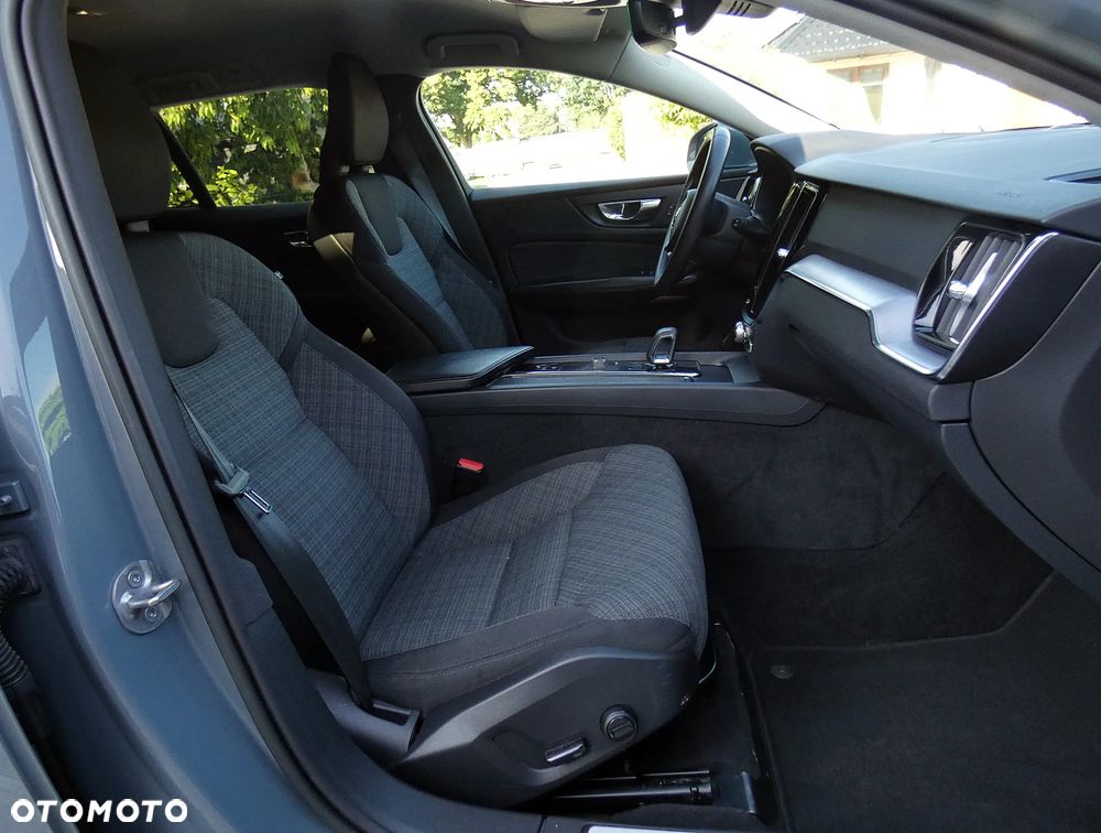 Volvo V60 B4 D Geartronic RDesign - 26