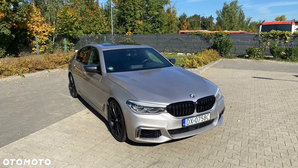 BMW Seria 5 M550i xDrive sport - 3