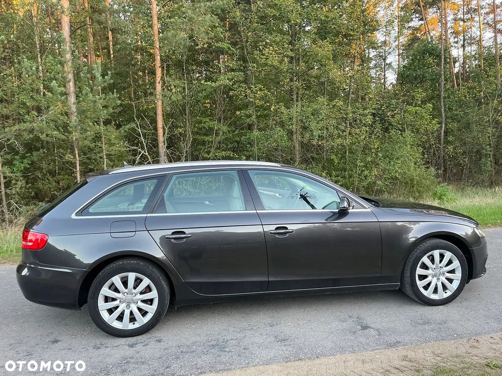 Audi A4 Avant 2.0 TDI DPF Ambition - 33