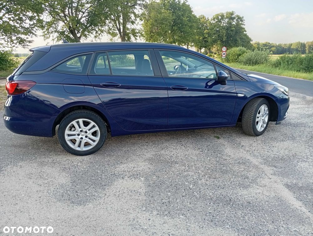Opel Astra - 4