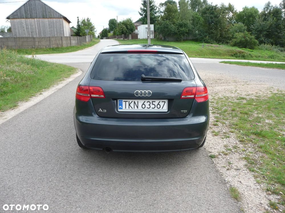 Audi A3 Sportback 1.6 TDI Ambiente - 6