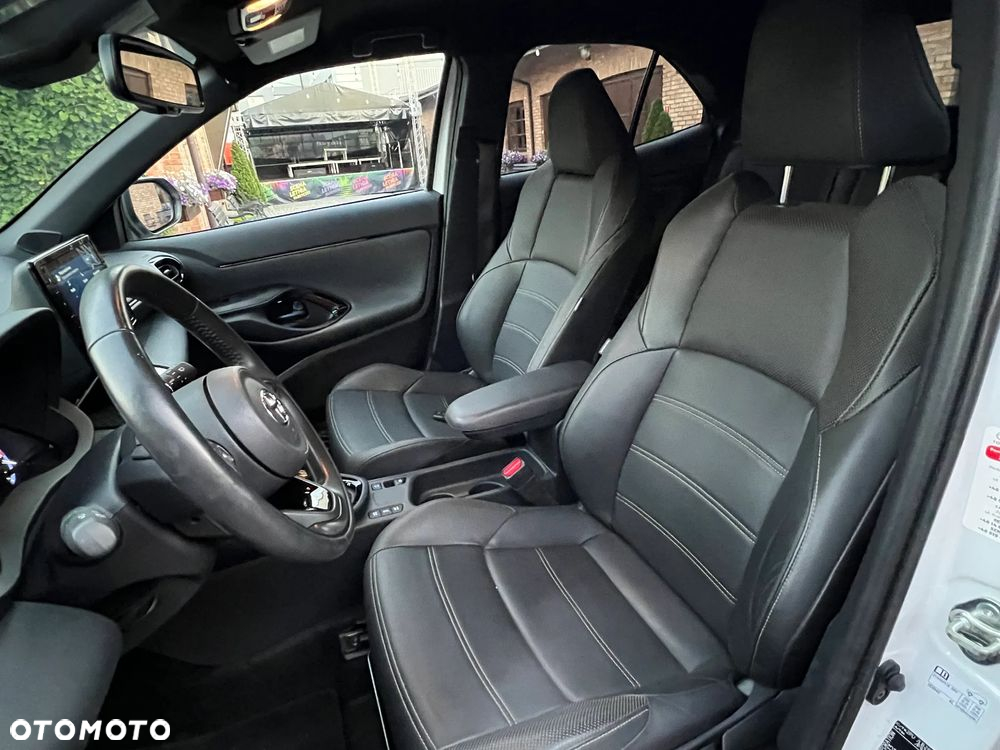 Toyota Yaris Cross Hybrid 1.5 Premiere Edition - 17