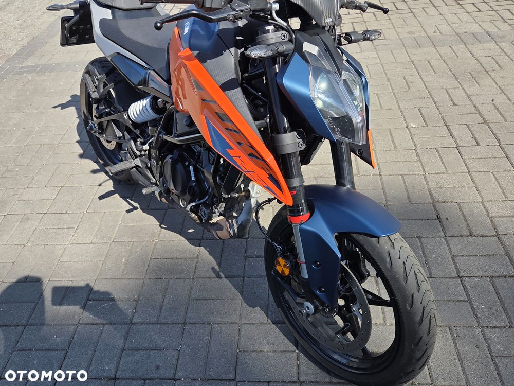 KTM Duke 125 - 28