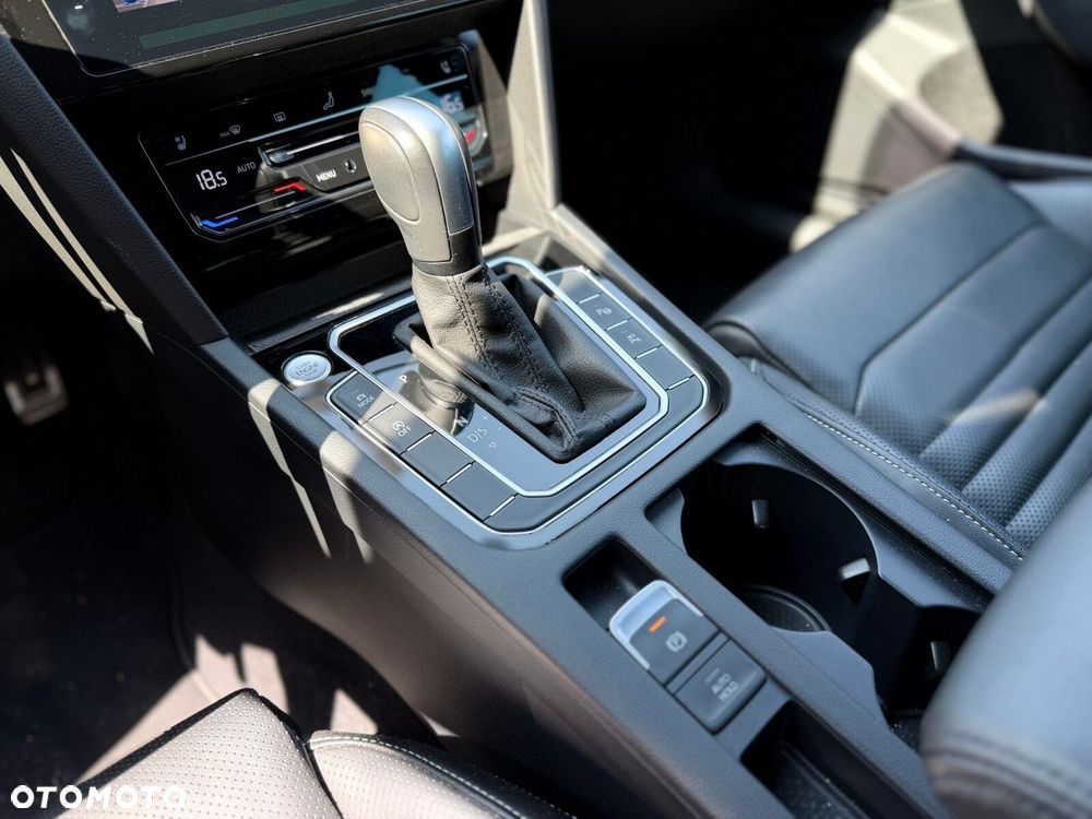 Volkswagen Passat Alltrack - 25