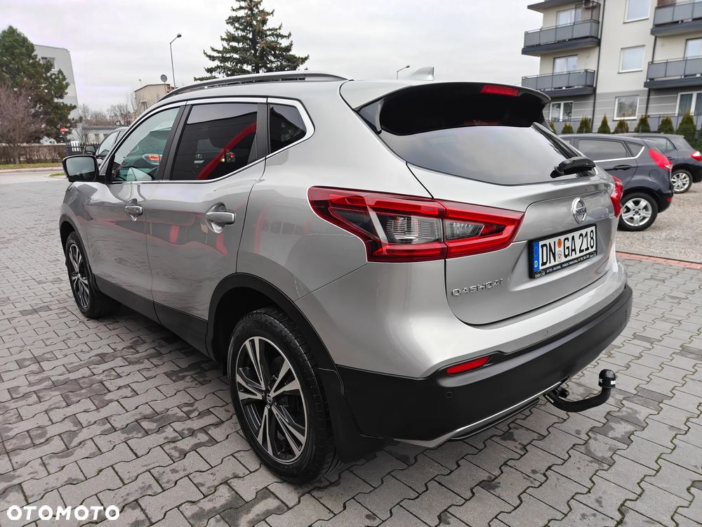 Nissan Qashqai 1.6 DIG-T TEKNA+ - 4