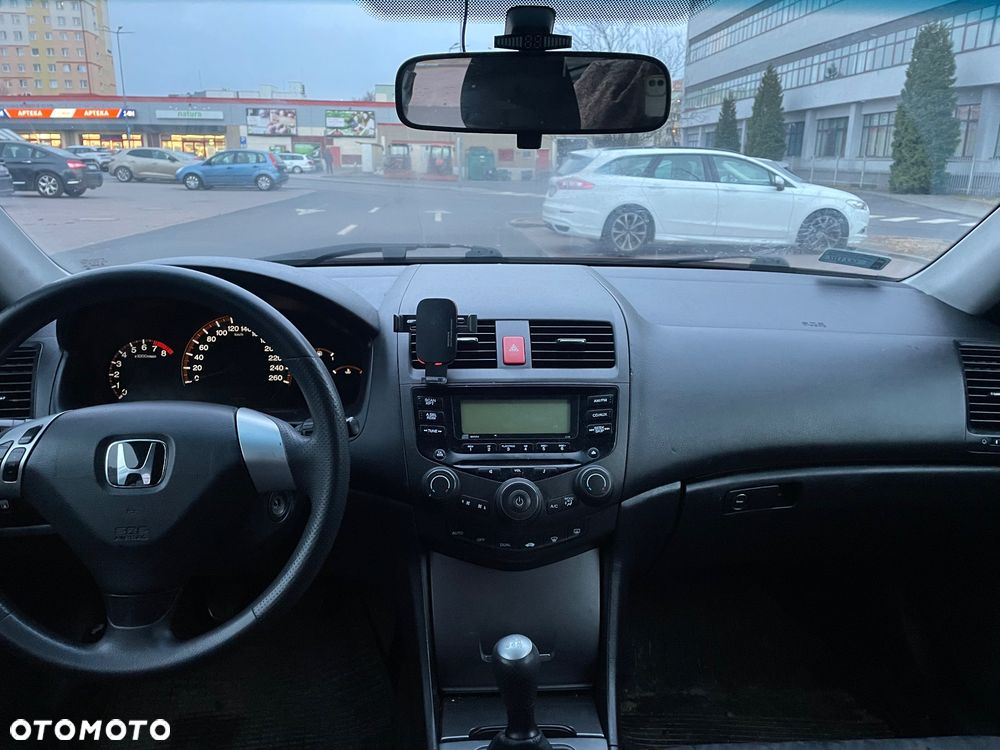 Honda Accord 2.0 Comfort - 18