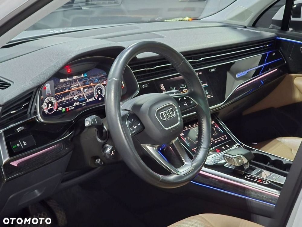 Audi Q7 - 13