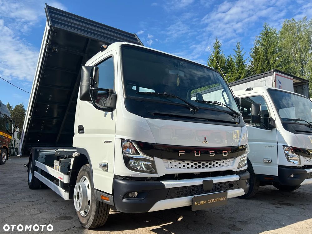 Mitsubishi FUSO CANTER 7C18 / WYWROTKA 3-STRONNA / 2 SZTUKI / TYLKO 12 TYS. KM PRZEBIEGU / POLSKI SALON / PRAWO JAZDY KATEGORIA "C' Z TACHOGRAFEM / DUŻA ŁADOWNOŚĆ 4075 KG !! - 24