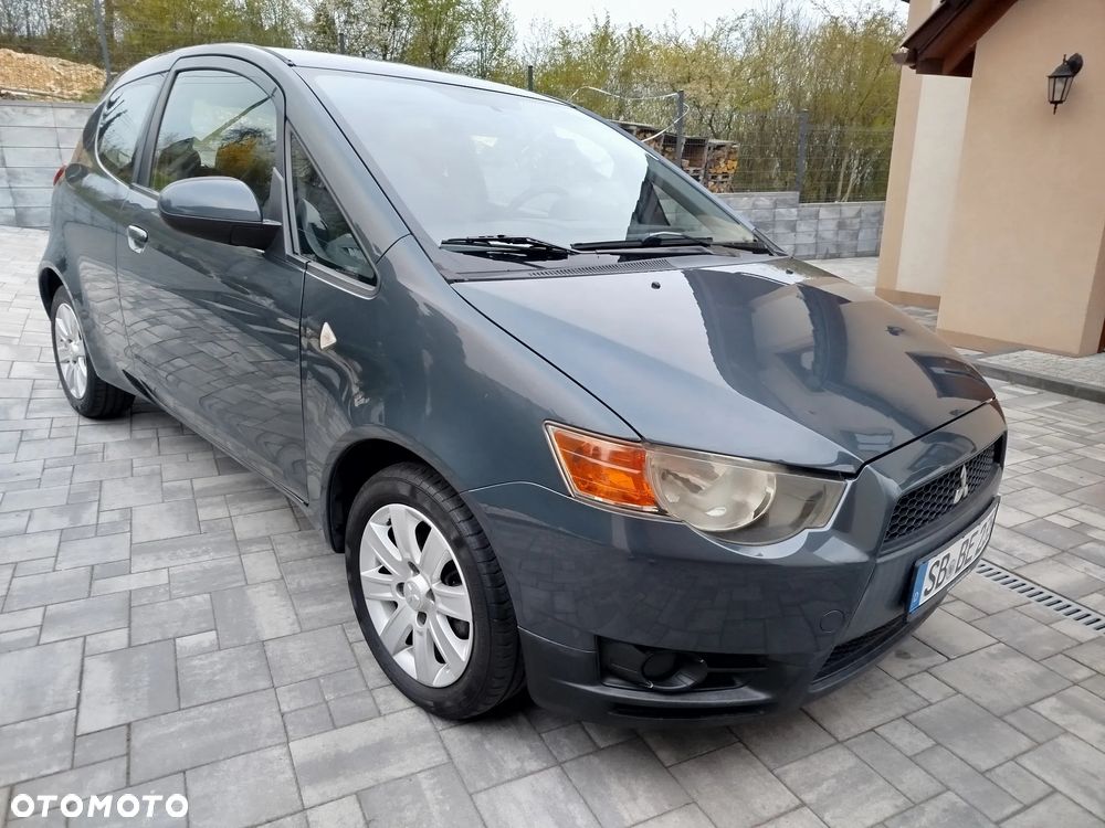 Mitsubishi Colt - 1