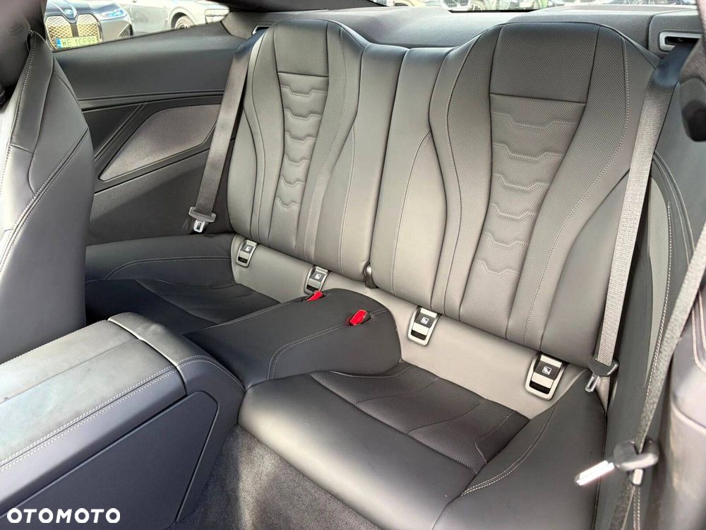 BMW Seria 8 M850i xDrive - 14