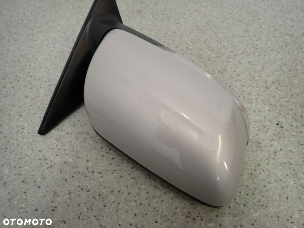 KIA VENGA 09- LUSTERKO PRAWE QU 8 PIN - 4