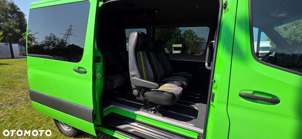 Mercedes-Benz Sprinter 907.221 - 5