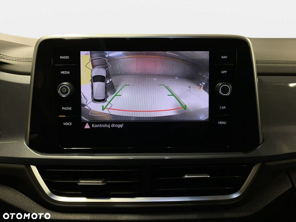 Volkswagen T-Roc - 35