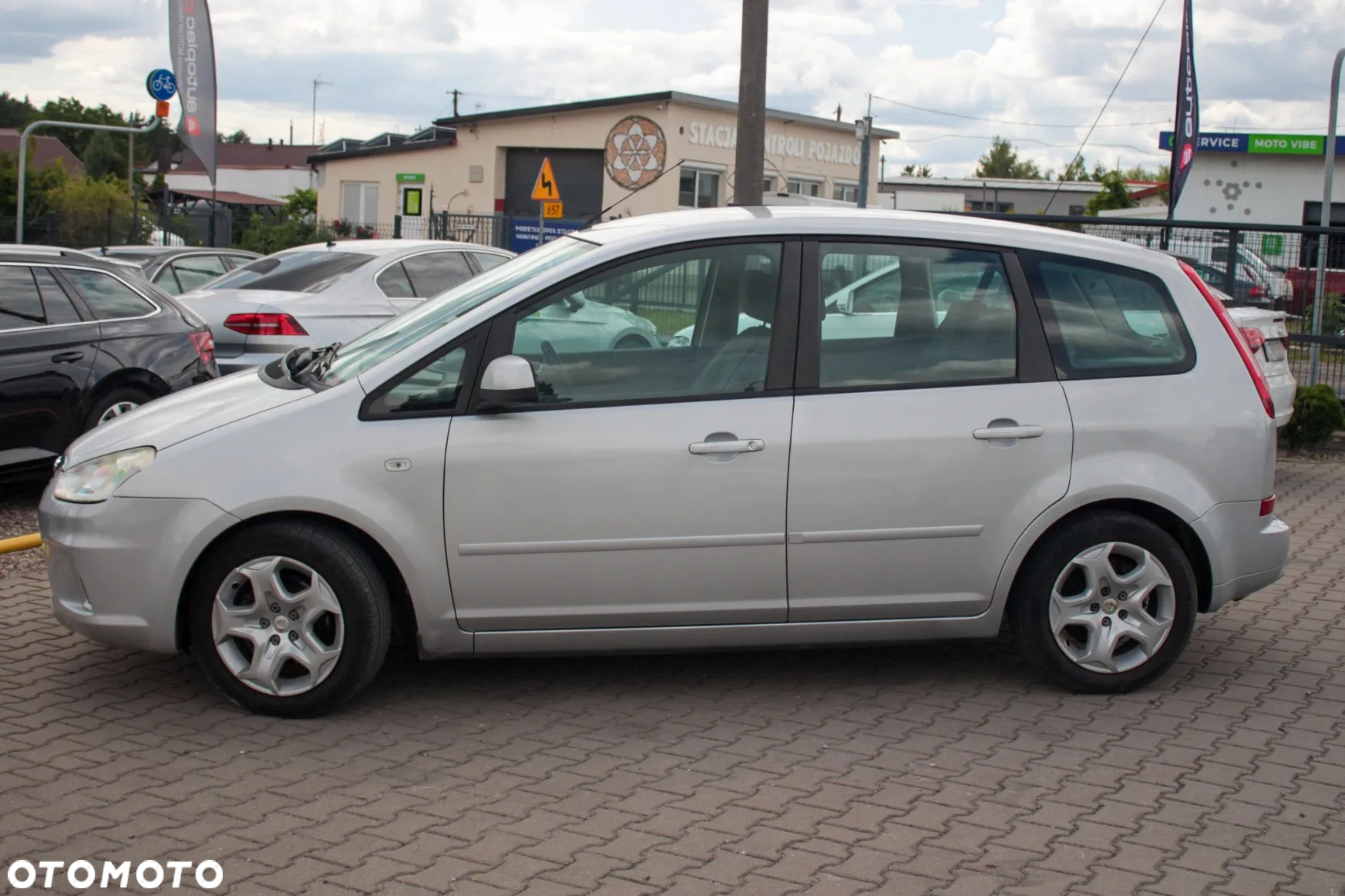Ford C-MAX 1.6 TDCi DPF Ghia - 4