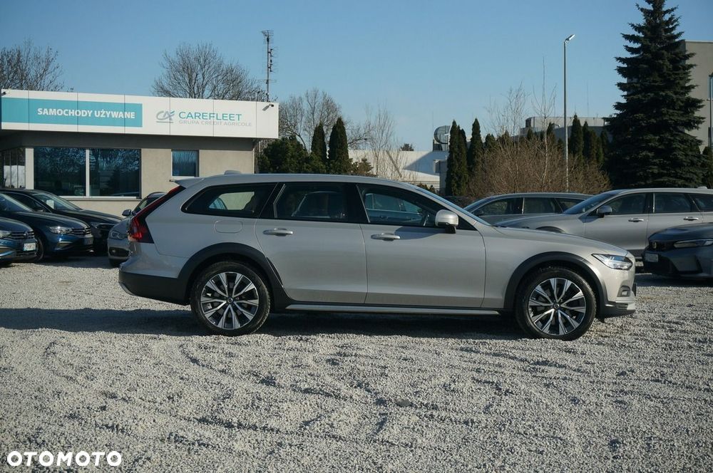 Volvo V90 Cross Country B5 D AWD Ultimate - 6