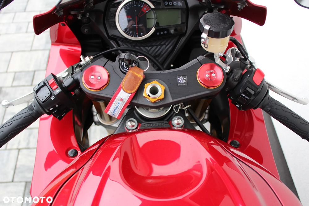 Suzuki GSX-R - 16