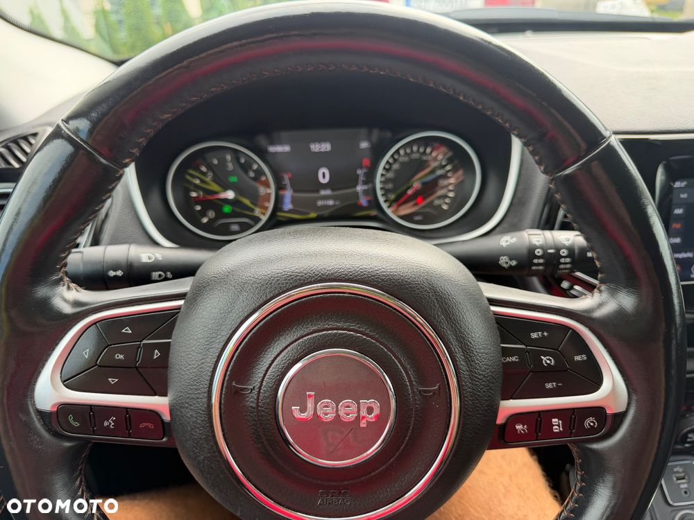 Jeep Compass 2.0 MJD Limited 4WD S&S - 26
