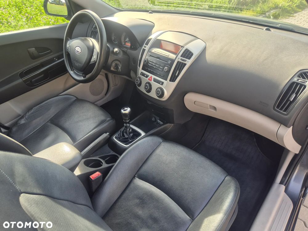Kia Ceed 2.0 Optimum + - 23